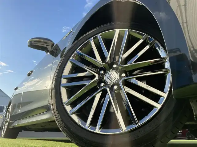 トヨタ クラウン ハイブリッド アスリートG 香川県 2013(平25)年 7.8万km プレシャスブラックパール プリクラッシュセーフティシステム/純正8インチナビゲーション/【AM/FM/BT/TV】/パノラミックビューモニター/ブラックレザーシート/シートヒーター/シートメモリー/ベンチレーション/インテリジェントクリアランスソナー/パワーシート/ビルトインETC/革巻きステアリング/ステアリングリモコン/レーダークルーズコントロール/HIDライト/フォグランプ/純正18インチアルミホイール/純正フロアマット/スマートキー/プッシュスタート