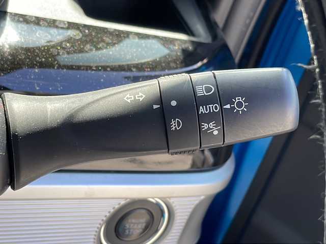 スズキ スペーシア カスタム HYBRID XS 沖縄県 2021(令3)年 3.1万km ブリスクブルーM 社外8インチナビ・TV・Bluetooth・CD・DVD/全方位カメラ/両側パワースライドドア/ドライブレコーダー/ETC/オートライト/衝突軽減システム/ステアリングスイッチ/LEDヘッドライト/スマートキー/リアロールサンシェード/リアサーキュレーター