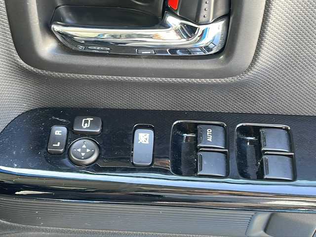 スズキ スペーシア カスタム HYBRID XS 沖縄県 2021(令3)年 3.1万km ブリスクブルーM 社外8インチナビ・TV・Bluetooth・CD・DVD/全方位カメラ/両側パワースライドドア/ドライブレコーダー/ETC/オートライト/衝突軽減システム/ステアリングスイッチ/LEDヘッドライト/スマートキー/リアロールサンシェード/リアサーキュレーター