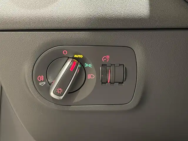 アウディ ＴＴＲＳ クーペ 愛知県 2010(平22)年 5.1万km 紺Ｍ ＲＡＹＳアルミホイール　/車高調　/スポーツレザーシート/シートヒーター　/純正ナビ　/Ｂｌｕｅｔｏｏｔｈ　/フルセグＴＶ　/ＨＤＤ　/クルーズコントロール　/ＥＴＣ/HID/ウィンカーミラー