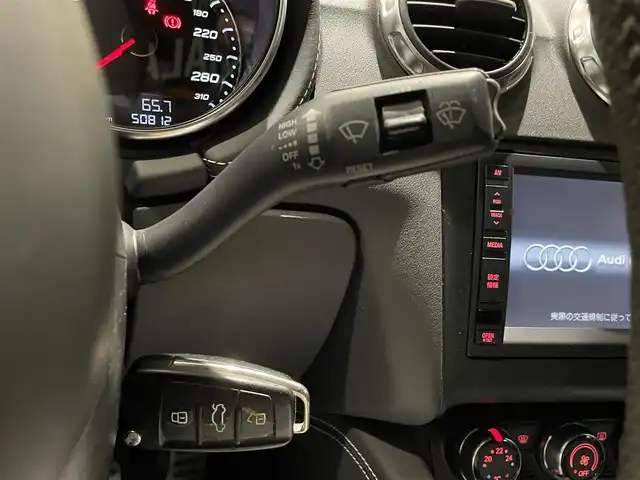 アウディ ＴＴＲＳ クーペ 愛知県 2010(平22)年 5.1万km 紺Ｍ ＲＡＹＳアルミホイール　/車高調　/スポーツレザーシート/シートヒーター　/純正ナビ　/Ｂｌｕｅｔｏｏｔｈ　/フルセグＴＶ　/ＨＤＤ　/クルーズコントロール　/ＥＴＣ/HID/ウィンカーミラー