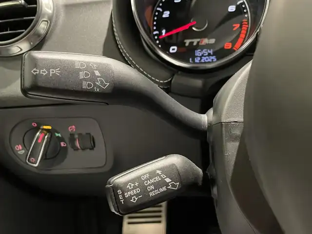 アウディ ＴＴＲＳ クーペ 愛知県 2010(平22)年 5.1万km 紺Ｍ ＲＡＹＳアルミホイール　/車高調　/スポーツレザーシート/シートヒーター　/純正ナビ　/Ｂｌｕｅｔｏｏｔｈ　/フルセグＴＶ　/ＨＤＤ　/クルーズコントロール　/ＥＴＣ/HID/ウィンカーミラー