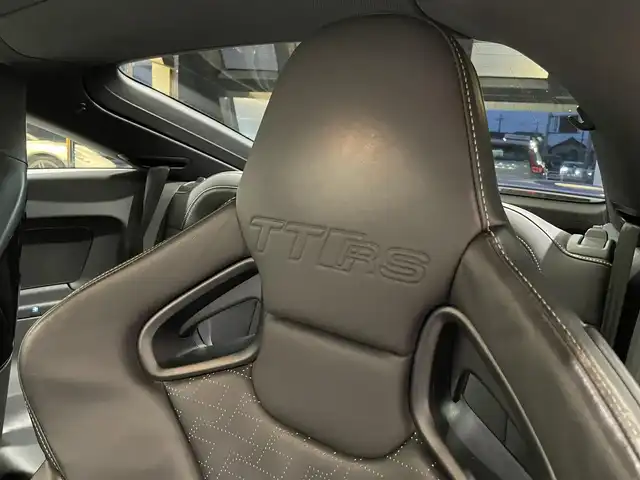 アウディ ＴＴＲＳ クーペ 愛知県 2010(平22)年 5.1万km 紺Ｍ ＲＡＹＳアルミホイール　/車高調　/スポーツレザーシート/シートヒーター　/純正ナビ　/Ｂｌｕｅｔｏｏｔｈ　/フルセグＴＶ　/ＨＤＤ　/クルーズコントロール　/ＥＴＣ/HID/ウィンカーミラー