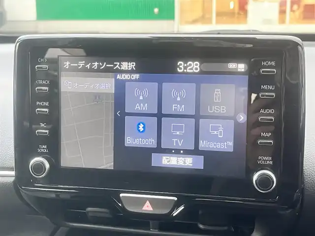 トヨタ ヤリスクロス ハイブリッド G 島根県 2021(令3)年 5.8万km センシュアルレッドマイカ 4WD/純正メモリナビ　/(AM/FM/フルセグTV/Ｂｌｕｅｔｏｏｔｈ接続)/前後ドライブレコーダー　/ビルトインＥＴＣ　/バックカメラ/クルーズコントロール　/ブラインドスポットモニター/前後コーナーセンサー　/レーンアシスト/プリクラッシュセーフティ　/パワーバックドア　/前席シートヒーター/ステアリングヒーター/電動パーキングブレーキ/オートホールド　/オートハイビーム／ライト　/純正16インチアルミホイール/純正フロアマット/スペアキー1本