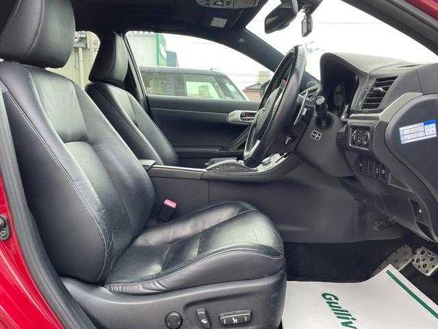 レクサス ＣＴ 200h Fスポーツ 山形県 2011(平23)年 6.1万km レッドマイカクリスタルシャイン サンルーフ/純正HDDナビ/　　【CD DVD BT フルセグ USB AUX】/バックカメラ/クルーズコントロール/LEDオートヘッドライト/レザーシート/パワーシート/シートヒーター/純正17インチアルミホイール/ドライブレコーダー/コーナーセンサー/ステアリングスイッチ/パドルシフト/電動格納ウィンカーミラー/フォグランプ/スマートキー×2/カードキー/ETC
