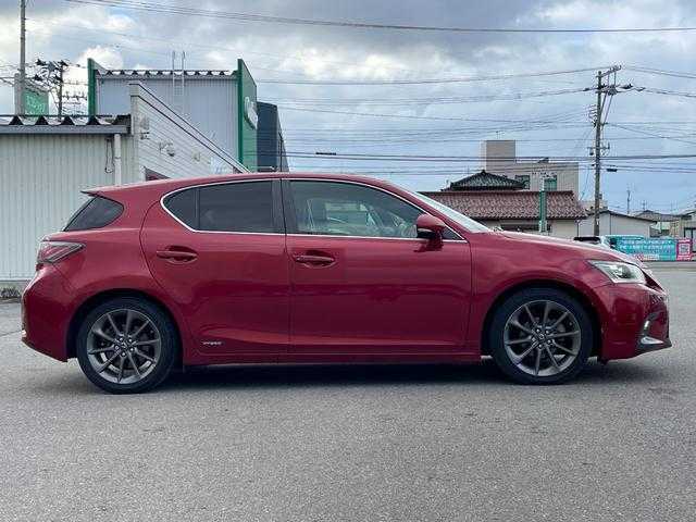 レクサス ＣＴ 200h Fスポーツ 山形県 2011(平23)年 6.1万km レッドマイカクリスタルシャイン サンルーフ/純正HDDナビ/　　【CD DVD BT フルセグ USB AUX】/バックカメラ/クルーズコントロール/LEDオートヘッドライト/レザーシート/パワーシート/シートヒーター/純正17インチアルミホイール/ドライブレコーダー/コーナーセンサー/ステアリングスイッチ/パドルシフト/電動格納ウィンカーミラー/フォグランプ/スマートキー×2/カードキー/ETC