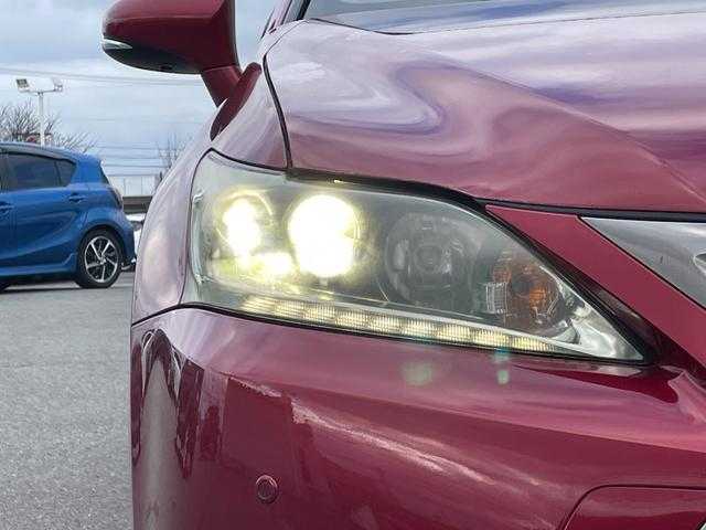 レクサス ＣＴ 200h Fスポーツ 山形県 2011(平23)年 6.1万km レッドマイカクリスタルシャイン サンルーフ/純正HDDナビ/　　【CD DVD BT フルセグ USB AUX】/バックカメラ/クルーズコントロール/LEDオートヘッドライト/レザーシート/パワーシート/シートヒーター/純正17インチアルミホイール/ドライブレコーダー/コーナーセンサー/ステアリングスイッチ/パドルシフト/電動格納ウィンカーミラー/フォグランプ/スマートキー×2/カードキー/ETC