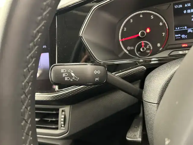 フォルクスワーゲン ＶＷ Ｔ－クロス TSI アクティブ 岡山県 2022(令4)年 1.1万km グレー ワンオーナー/メモリナビ/バックカメラ/アイドリングストップ/アダプティブクルーズコントロール/プッシュスタート/ETC2.0/Android Auto/Apple CarPlay/Mirror　Link/ブラインド・スポット・ディテクション/純正アルミ付きサマータイヤ4本/LEDヘッドライト/ライトアシスト/ACC/レーンキーピングアシストシステム/疲労検知システム/プロアクティブ・オキュマント・プロテクション/パークディスタンスコントロール/ドアバイザー