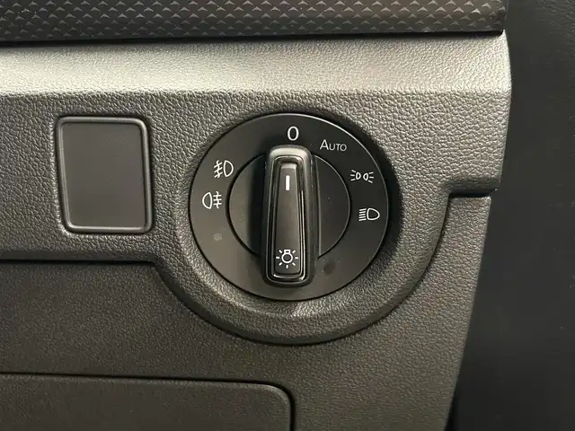 フォルクスワーゲン ＶＷ Ｔ－クロス TSI アクティブ 岡山県 2022(令4)年 1.1万km グレー ワンオーナー/メモリナビ/バックカメラ/アイドリングストップ/アダプティブクルーズコントロール/プッシュスタート/ETC2.0/Android Auto/Apple CarPlay/Mirror　Link/ブラインド・スポット・ディテクション/純正アルミ付きサマータイヤ4本/LEDヘッドライト/ライトアシスト/ACC/レーンキーピングアシストシステム/疲労検知システム/プロアクティブ・オキュマント・プロテクション/パークディスタンスコントロール/ドアバイザー