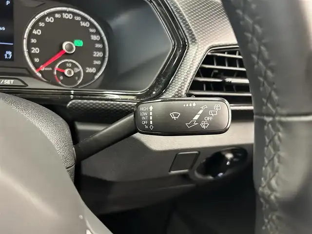 フォルクスワーゲン ＶＷ Ｔ－クロス TSI アクティブ 岡山県 2022(令4)年 1.1万km グレー ワンオーナー/メモリナビ/バックカメラ/アイドリングストップ/アダプティブクルーズコントロール/プッシュスタート/ETC2.0/Android Auto/Apple CarPlay/Mirror　Link/ブラインド・スポット・ディテクション/純正アルミ付きサマータイヤ4本/LEDヘッドライト/ライトアシスト/ACC/レーンキーピングアシストシステム/疲労検知システム/プロアクティブ・オキュマント・プロテクション/パークディスタンスコントロール/ドアバイザー