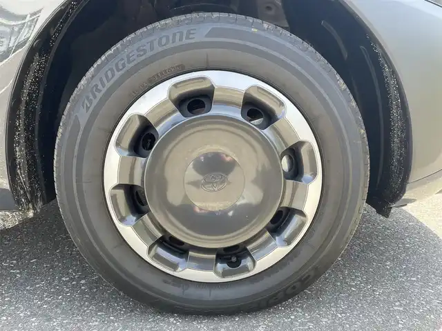 トヨタ シエンタ ハイブリッド Z 青森県 2023(令5)年 1.2万km ダークグレー ワンオーナー/4WD/セーフティセンス/純正メモリナビ/ ・フルセグTV(TVキットあり)/ ・Bt/HDMI/Apple CarPlay/Android Auto/両側パワースライドドア/LEDオートヘッドライト/純正ナビ連動前後ドライブレコーダー/ブラインドスポットミニタリング/バックドアラック/100V電源/ビルトインETC2.0
