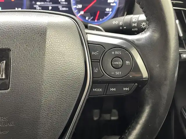 トヨタ クラウン ハイブリッド RS 熊本県 2019(平31)年 8.3万km ホワイトパールクリスタルシャイン 純正ナビ（ＣＤ・ＤＶＤ・フルセグ・ＢＴ・ＡＵＸ・ＵＳＢ）/バックカメラ　/ドライブレコーダー　/ＥＴＣ　/前後クリアランスソナー　/前席シートヒーター　/前席エアーシート　/前席パワーシート/トヨタセーフティーセンス/・プリクラッシュセーフティ/・レーダークルーズコントロール/・標識認識システム/・オートマチックハイビーム/横滑り防止/アイドリングストップ/純正フロアマット/純正１８インチAW/オートライト/LEDヘッドライト/フォグライト/スマートキー/プッシュスタート/保証書/取扱説明書