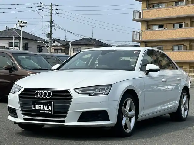 アウディ Ａ４ 2．0TFSI 福岡県 2016(平28)年 13.4万km グレイシアホワイトメタリック 純正ナビ/Audiプレセンス/Audiアクティブレーンアシスト/エフィシェンシアシスト/パーキングエイド/ヘッドアップディスプレイ/バックカメラ/アダプティブクルーズコントロール/パワーシート（D/N席）/純正フロアマット/純正18アルミホイール/LEDヘッドライト/オートライト/オートハイビーム/コーナーセンサー前後