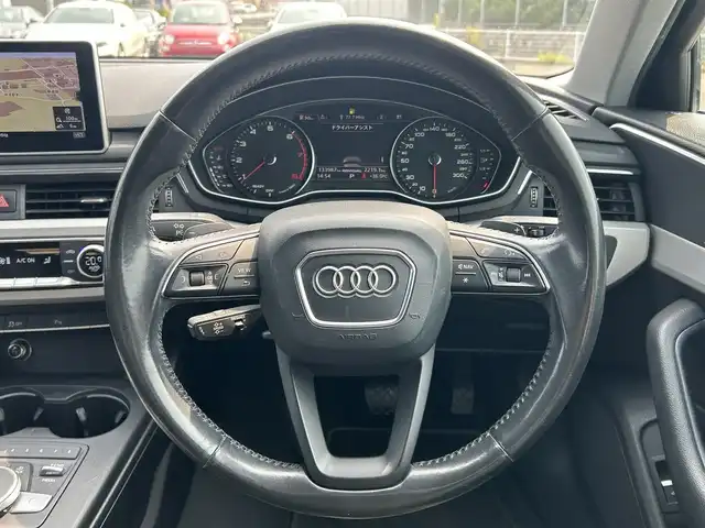 アウディ Ａ４ 2．0TFSI 福岡県 2016(平28)年 13.4万km グレイシアホワイトメタリック 純正ナビ/Audiプレセンス/Audiアクティブレーンアシスト/エフィシェンシアシスト/パーキングエイド/ヘッドアップディスプレイ/バックカメラ/アダプティブクルーズコントロール/パワーシート（D/N席）/純正フロアマット/純正18アルミホイール/LEDヘッドライト/オートライト/オートハイビーム/コーナーセンサー前後