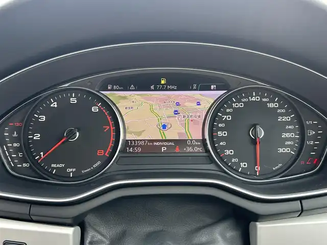 アウディ Ａ４ 2．0TFSI 福岡県 2016(平28)年 13.4万km グレイシアホワイトメタリック 純正ナビ/Audiプレセンス/Audiアクティブレーンアシスト/エフィシェンシアシスト/パーキングエイド/ヘッドアップディスプレイ/バックカメラ/アダプティブクルーズコントロール/パワーシート（D/N席）/純正フロアマット/純正18アルミホイール/LEDヘッドライト/オートライト/オートハイビーム/コーナーセンサー前後