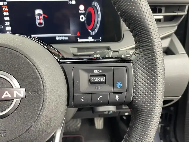 日産 オーラ ニスモ チューンド e－パワー 4WD 熊本県 2024(令6)年 1.5万km グレー 禁煙車　/ワンオーナー　/BOSEサウンド/純正ナビ　/HDMI/アラウンドビューモニター/純正前方ドライブレコーダー　/ビルトインＥＴＣ２．０　/プロパイロット/レーダークルーズコントロール　/衝突軽減ブレーキ/レーンキープアシスト/横滑り防止/前後クリアランスソナー　/プロパイロット　/置くだけ充電　/前席シートヒーター/ステアリングヒーター/ブラインドスポットモニター/電動パーキング/ブレーキホールド/オートホールド/前後クリアランスソナー/純正フロアマット/純正17インチAW/オートライト/オートマチックハイビーム/LEDヘッドライト/フォグランプ/スマートキー/プッシュスタート/スペアキー1本/保証書/取扱説明書