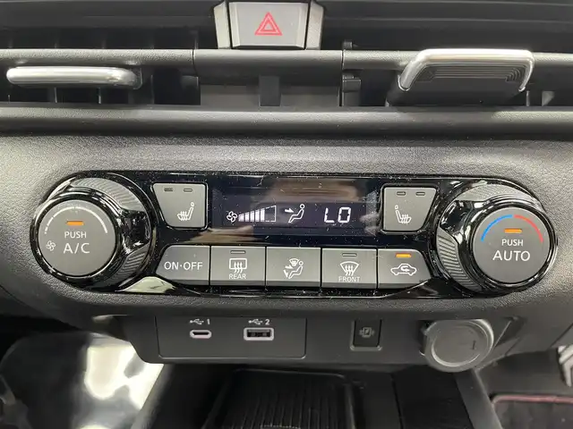 日産 オーラ ニスモ チューンド e－パワー 4WD 熊本県 2024(令6)年 1.5万km グレー 禁煙車　/ワンオーナー　/BOSEサウンド/純正ナビ　/HDMI/アラウンドビューモニター/純正前方ドライブレコーダー　/ビルトインＥＴＣ２．０　/プロパイロット/レーダークルーズコントロール　/衝突軽減ブレーキ/レーンキープアシスト/横滑り防止/前後クリアランスソナー　/プロパイロット　/置くだけ充電　/前席シートヒーター/ステアリングヒーター/ブラインドスポットモニター/電動パーキング/ブレーキホールド/オートホールド/前後クリアランスソナー/純正フロアマット/純正17インチAW/オートライト/オートマチックハイビーム/LEDヘッドライト/フォグランプ/スマートキー/プッシュスタート/スペアキー1本/保証書/取扱説明書