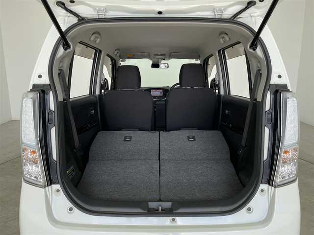 スズキ ワゴンＲ スティングレー X 大分県 2016(平28)年 8.1万km クリスタルホワイトP 社外ナビ【MDV-S708】/Bluetooth/フルセグTV/衝突軽減ブレーキ/アイドリングストップ/スマートキー/オートライト/運転席シートヒーター/純正フロアマット/純正14インチアルミホイール/ドアバイザー/横滑り防止システム/パワーウィンドウ/パワーステアリング