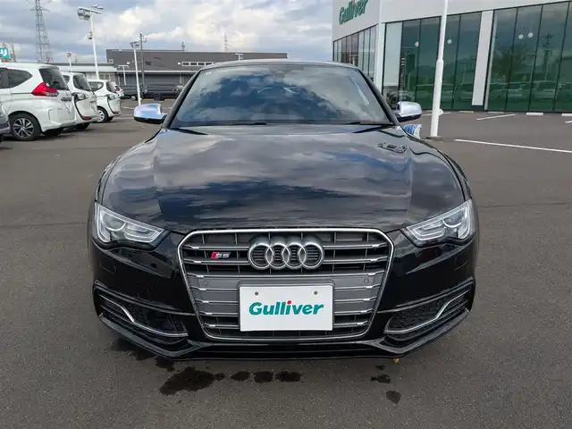 アウディ Ｓ５ 福井県 2017(平29)年 9万km ミトスブラックメタリック ４WD/純正HDDナビ/AM/FM/フルセグ/BT/CD/DVD/バックカメラ/クルーズコントロール/前後コーナーセンサー/衝突被害軽減システム/レーンキープアシスト/横滑り防止装置/盗難防止装置/ビルトインETC/本革シート/前席パワーシート/シートメモリー/前席シートヒーター/オートホールド/パドルシフト/純正19インチAW/キセノンヘッドライト/Fフォグ/スマートキー
