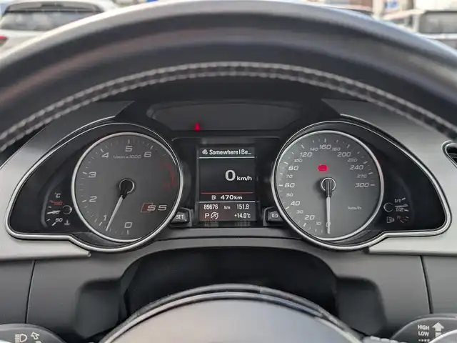 アウディ Ｓ５ 福井県 2017(平29)年 9万km ミトスブラックメタリック ４WD/純正HDDナビ/AM/FM/フルセグ/BT/CD/DVD/バックカメラ/クルーズコントロール/前後コーナーセンサー/衝突被害軽減システム/レーンキープアシスト/横滑り防止装置/盗難防止装置/ビルトインETC/本革シート/前席パワーシート/シートメモリー/前席シートヒーター/オートホールド/パドルシフト/純正19インチAW/キセノンヘッドライト/Fフォグ/スマートキー