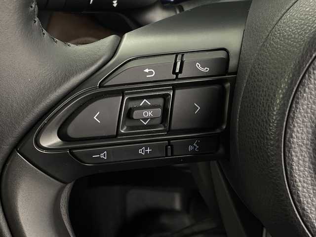 トヨタ ヤリスクロス ハイブリッド Z 新潟県 2021(令3)年 2.4万km グレイッシュブルー 4WD/トヨタセーフティセンス/純正ナビ/Bluetooth/バックカメラ/パワーバックドア/レーダークルーズコントロール/LEDオートライト/オートハイビーム/フォグランプ/ハーフレザーシート/パワーシート/シートヒーター/純正18インチアルミホイール/レーントレーシングアラート/ステアリングリモコン/電格ミラー/ウィンカーミラー/スマートキー/ビルトインETC