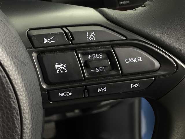 トヨタ ヤリスクロス ハイブリッド Z 新潟県 2021(令3)年 2.4万km グレイッシュブルー 4WD/トヨタセーフティセンス/純正ナビ/Bluetooth/バックカメラ/パワーバックドア/レーダークルーズコントロール/LEDオートライト/オートハイビーム/フォグランプ/ハーフレザーシート/パワーシート/シートヒーター/純正18インチアルミホイール/レーントレーシングアラート/ステアリングリモコン/電格ミラー/ウィンカーミラー/スマートキー/ビルトインETC