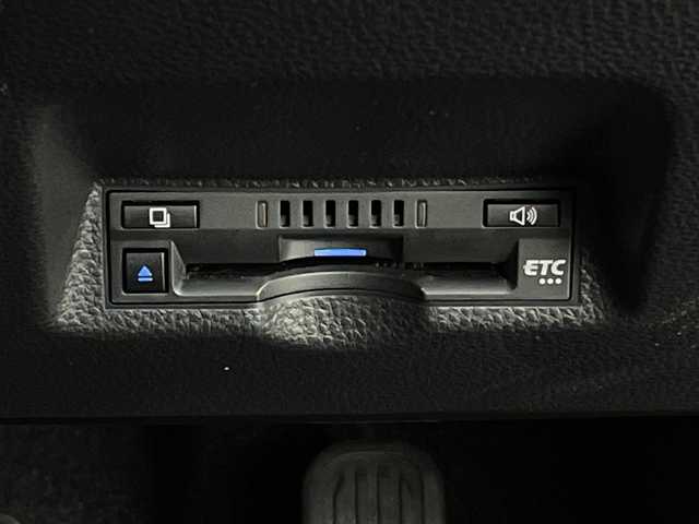 トヨタ ヤリスクロス ハイブリッド Z 新潟県 2021(令3)年 2.4万km グレイッシュブルー 4WD/トヨタセーフティセンス/純正ナビ/Bluetooth/バックカメラ/パワーバックドア/レーダークルーズコントロール/LEDオートライト/オートハイビーム/フォグランプ/ハーフレザーシート/パワーシート/シートヒーター/純正18インチアルミホイール/レーントレーシングアラート/ステアリングリモコン/電格ミラー/ウィンカーミラー/スマートキー/ビルトインETC