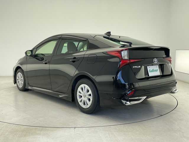 トヨタ プリウス SセーフティプラスⅡ 千葉県 2021(令3)年 3.2万km アティチュードブラックマイカ 純正SDナビ【AM/FM/BT/CD/DVD】/エアロ【フロント/サイド/リア】/トヨタセーフティセンス/レーダークルーズコントロール追従機能有/衝突被害軽減システム/横滑り防止装置/レーンキープアシスト/バックカメラ/ETC/オートマチックハイビーム/オートライト/純正フロアマット
