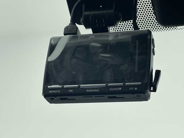 トヨタ プリウス SセーフティプラスⅡ 千葉県 2021(令3)年 3.2万km アティチュードブラックマイカ 純正SDナビ【AM/FM/BT/CD/DVD】/エアロ【フロント/サイド/リア】/トヨタセーフティセンス/レーダークルーズコントロール追従機能有/衝突被害軽減システム/横滑り防止装置/レーンキープアシスト/バックカメラ/ETC/オートマチックハイビーム/オートライト/純正フロアマット