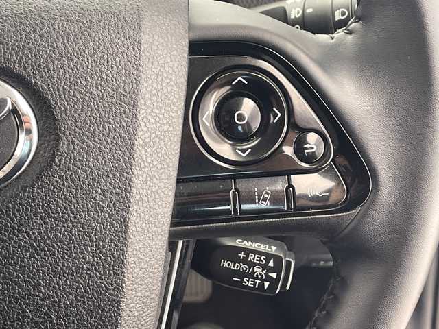 トヨタ プリウス SセーフティプラスⅡ 千葉県 2021(令3)年 3.2万km アティチュードブラックマイカ 純正SDナビ【AM/FM/BT/CD/DVD】/エアロ【フロント/サイド/リア】/トヨタセーフティセンス/レーダークルーズコントロール追従機能有/衝突被害軽減システム/横滑り防止装置/レーンキープアシスト/バックカメラ/ETC/オートマチックハイビーム/オートライト/純正フロアマット