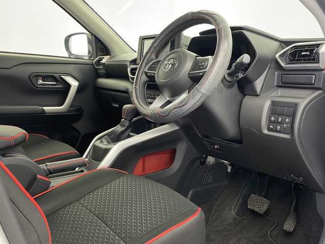 トヨタ ライズ G 栃木県 2020(令2)年 4.5万km シャイニングホワイトパール 社外メモリーナビ/　AM/FM/CD/DVD/フルセグ/BT/USB/スマートアシスト/　衝突軽減ブレーキ/　車線逸脱警報/　ブラインドスポットモニター/ETC/ドライブレコーダー/ステアリングスイッチ/LEDヘッドライト/オートライト/電動格納ミラー/スペアキー/純正フロアマット/保証書、取扱説明書付属