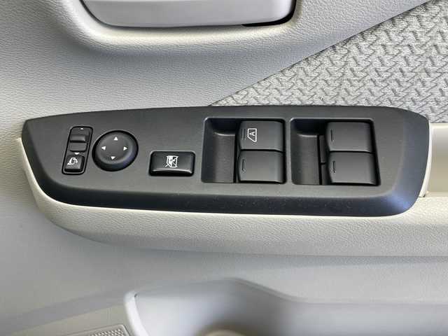 日産 デイズ S 千葉県 2022(令4)年 2.3万km ブラック 衝突軽減ブレーキ/レーンキープアシスト/社外ディスプレイオーディオ/バックカメラ/アイドリングストップ/ETC/社外フロアマット/コーナーセンサー/リモコンキー/ハロゲンヘッドライト/W＋サイド＋カーテンエアバッグ