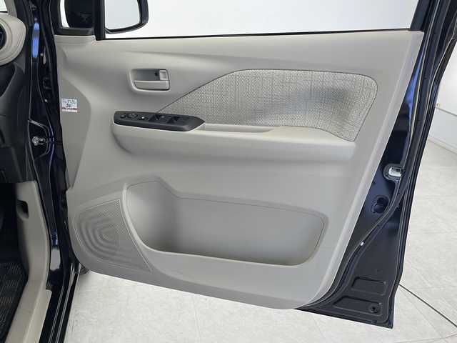 日産 デイズ S 千葉県 2022(令4)年 2.3万km ブラック 衝突軽減ブレーキ/レーンキープアシスト/社外ディスプレイオーディオ/バックカメラ/アイドリングストップ/ETC/社外フロアマット/コーナーセンサー/リモコンキー/ハロゲンヘッドライト/W＋サイド＋カーテンエアバッグ
