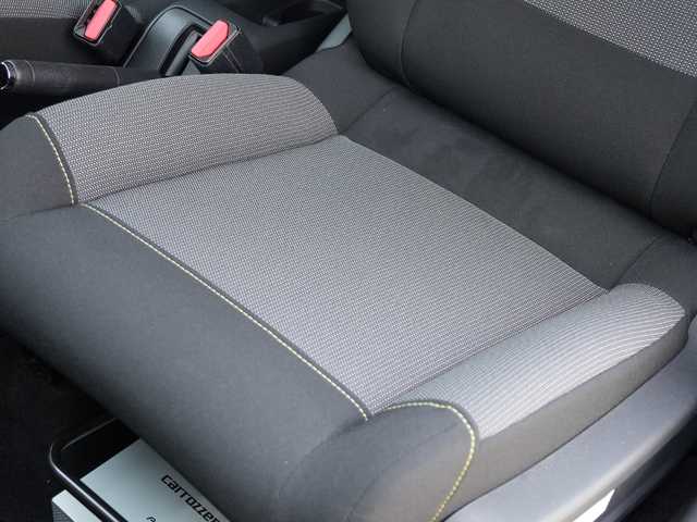 シトロエン Ｃ３ シャイン 静岡県 2020(令2)年 3.3万km アーモンドグリーン AndroidAuto/AppleCarPlay/ミラーリング/メモリナビ/12セグTV/フロントドラレコ/LEDインテリージェントライト/バックカメラ/リアパーキングセンサー/BSA/トランクコントロール/アクティブセーフティブレーキ/疲労検知システム/LKA/クルーズコントロール