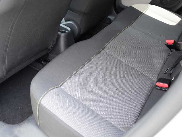 シトロエン Ｃ３ シャイン 静岡県 2020(令2)年 3.3万km アーモンドグリーン AndroidAuto/AppleCarPlay/ミラーリング/メモリナビ/12セグTV/フロントドラレコ/LEDインテリージェントライト/バックカメラ/リアパーキングセンサー/BSA/トランクコントロール/アクティブセーフティブレーキ/疲労検知システム/LKA/クルーズコントロール