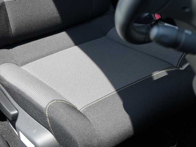 シトロエン Ｃ３ シャイン 静岡県 2020(令2)年 3.3万km アーモンドグリーン AndroidAuto/AppleCarPlay/ミラーリング/メモリナビ/12セグTV/フロントドラレコ/LEDインテリージェントライト/バックカメラ/リアパーキングセンサー/BSA/トランクコントロール/アクティブセーフティブレーキ/疲労検知システム/LKA/クルーズコントロール