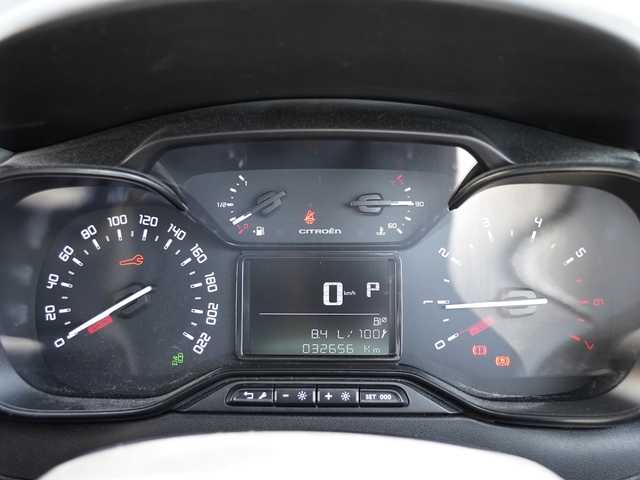 シトロエン Ｃ３ シャイン 静岡県 2020(令2)年 3.3万km アーモンドグリーン AndroidAuto/AppleCarPlay/ミラーリング/メモリナビ/12セグTV/フロントドラレコ/LEDインテリージェントライト/バックカメラ/リアパーキングセンサー/BSA/トランクコントロール/アクティブセーフティブレーキ/疲労検知システム/LKA/クルーズコントロール