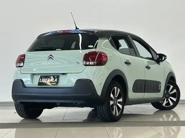 シトロエン Ｃ３ シャイン 岡山県 2020(令2)年 3.3万km アーモンドグリーン 純正ナビ/AndroidAuto/AppleCarPlay/ミラーリング/メモリナビ/フルセグTV/フロントドラレコ/LEDインテリージェントライト/バックカメラ/リアパーキングセンサー/BSA/トランクコントロール/アクティブセーフティブレーキ/疲労検知システム/LKA/クルーズコントロール