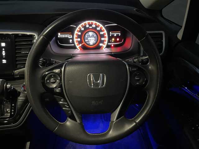 ホンダ オデッセイ アブソルート 青森県 2014(平26)年 13.4万km ホワイトオーキッドパール (株)IDOMが運営する【じしゃロン青森店】の自社ローン専用車両になりますこちらは現金、またはオートローンご利用時の価格です。自社ローンご希望の方は別途その旨お申付け下さい。/純正メモリナビ/CD/DVD/Bluetooth/TV/バックカメラ/両側パワースライドドア/ETC/オートライト/LEDヘッドライト/パドルシフト/クルーズコントロール/電動格納ミラー/アイドリングストップ/ドアバイザー/プッシュスタート