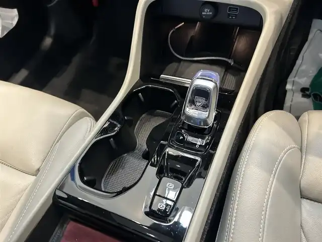 ボルボ ＸＣ４０ リチャージPHV T5 インスクリプション 大阪府 2020(令2)年 2.6万km 青 サンルーフ/ACC/BLIS/純正ナビ/TV/360度カメラ/applecarplay/純正19インチAW/LEDヘッドライト/クリアランスソナー/電動リアゲート/ルーフレール/ワイヤレス充電/ETC/ドラレコ/スマートキー/HarmanKardon/革シート/パワーシート/Dシートメモリ/シートヒーター/ステアリングヒーター