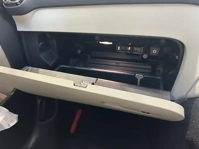 ボルボ ＸＣ４０ リチャージPHV T5 インスクリプション 大阪府 2020(令2)年 2.6万km 青 サンルーフ/ACC/BLIS/純正ナビ/TV/360度カメラ/applecarplay/純正19インチAW/LEDヘッドライト/クリアランスソナー/電動リアゲート/ルーフレール/ワイヤレス充電/ETC/ドラレコ/スマートキー/HarmanKardon/革シート/パワーシート/Dシートメモリ/シートヒーター/ステアリングヒーター