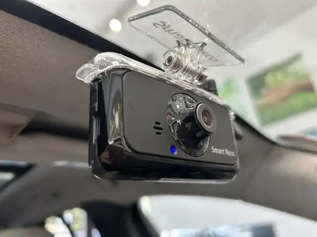 ボルボ ＸＣ４０ リチャージPHV T5 インスクリプション 大阪府 2020(令2)年 2.6万km 青 サンルーフ/ACC/BLIS/純正ナビ/TV/360度カメラ/applecarplay/純正19インチAW/LEDヘッドライト/クリアランスソナー/電動リアゲート/ルーフレール/ワイヤレス充電/ETC/ドラレコ/スマートキー/HarmanKardon/革シート/パワーシート/Dシートメモリ/シートヒーター/ステアリングヒーター