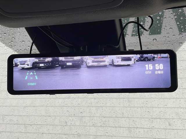 トヨタ プリウス S 静岡県 2016(平28)年 7.9万km アティチュードブラックマイカ /ディスプレイオーディオ//Bluetooth//バックカメラ//モデリスタエアロ//ローダウン//社外18インチAW//セーフティセンス//オートハイビーム//スマートキー//LEDヘッドライト//ETC