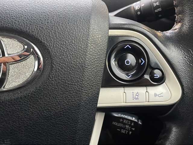 トヨタ プリウス S 静岡県 2016(平28)年 7.9万km アティチュードブラックマイカ /ディスプレイオーディオ//Bluetooth//バックカメラ//モデリスタエアロ//ローダウン//社外18インチAW//セーフティセンス//オートハイビーム//スマートキー//LEDヘッドライト//ETC