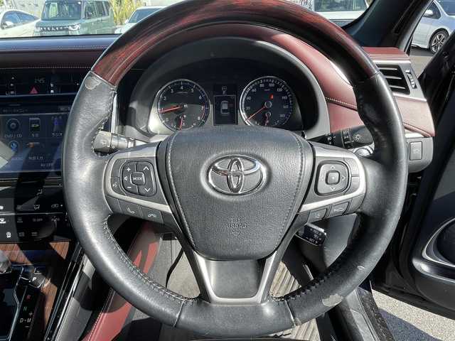 トヨタ ハリアー プレミアム 岡山県 2017(平29)年 8.1万km スパークリングブラックパールクリスタルシャイン 登録時走行距離80410km/アルパイン9インチナビ/フルセグTV(AM.FM.CD.DVD.TV.BT)/バックカメラ/ETC/前後ドライブレコーダー/クリアランスソナー/衝突軽減ブレーキ/横滑り防止装置/クルーズコントロール(追従走行あり)/車線逸脱警報（レーンキープアシスト）/オートライト/アイドリングストップ/電動リアゲート/18インチ純正AW/純正フロアマット/ハーフレザーシート/D席パワーシート/プッシュスタート/スマートキー/スペアキー