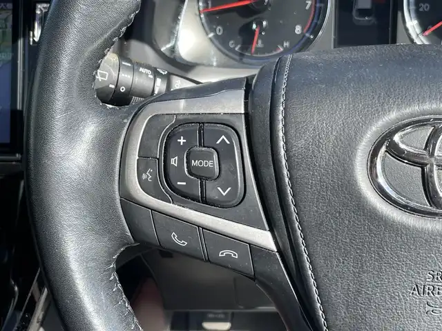 トヨタ ハリアー プレミアム 岡山県 2017(平29)年 8.1万km スパークリングブラックパールクリスタルシャイン 登録時走行距離80410km/アルパイン9インチナビ/フルセグTV(AM.FM.CD.DVD.TV.BT)/バックカメラ/ETC/前後ドライブレコーダー/クリアランスソナー/衝突軽減ブレーキ/横滑り防止装置/クルーズコントロール(追従走行あり)/車線逸脱警報（レーンキープアシスト）/オートライト/アイドリングストップ/電動リアゲート/18インチ純正AW/純正フロアマット/ハーフレザーシート/D席パワーシート/プッシュスタート/スマートキー/スペアキー