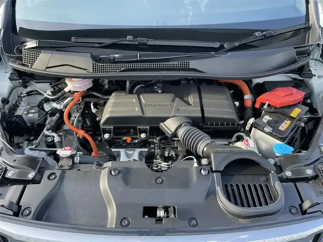 ホンダ ステップワゴン スパーダ eHEV 滋賀県 2024(令6)年 0.5万km プラチナホワイトパール ホンダセンシング/・衝突軽減ブレーキ/・誤発信抑制機能/・車線逸脱警報/・標識認識システム/・先行車発信通知/・アダプティブクルーズコントロール/・オートマチックハイビーム/・ブラインドスポットモニター/純正メモリナビ/(・フルセグTV CD DVD Bluetooth USB)/バックカメラ/両側パワースライドドア/パワーバックドア/ハーフレザーシート/シートヒーター/2列目オットマン/電動パーキングブレーキ/オートブレーキホールド/電動格納ミラー/ウインカーミラー/純正フロアマット/ETC/スマートキー×２/LEDヘッドライト/オートライト