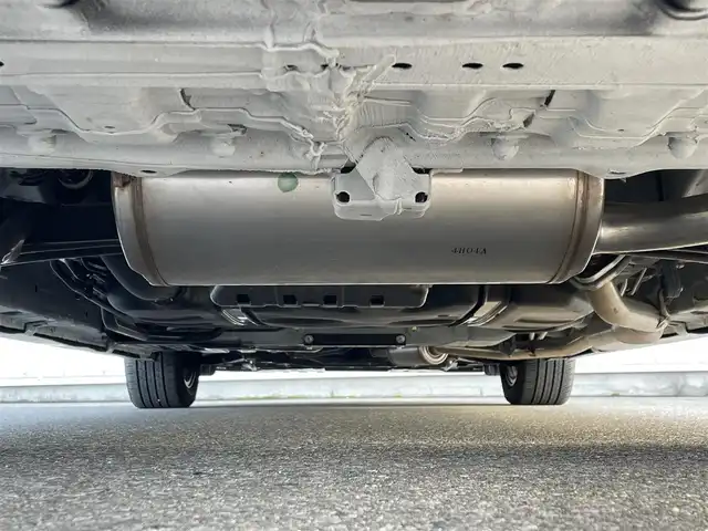 ホンダ ステップワゴン スパーダ eHEV 滋賀県 2024(令6)年 0.5万km プラチナホワイトパール ホンダセンシング/・衝突軽減ブレーキ/・誤発信抑制機能/・車線逸脱警報/・標識認識システム/・先行車発信通知/・アダプティブクルーズコントロール/・オートマチックハイビーム/・ブラインドスポットモニター/純正メモリナビ/(・フルセグTV CD DVD Bluetooth USB)/バックカメラ/両側パワースライドドア/パワーバックドア/ハーフレザーシート/シートヒーター/2列目オットマン/電動パーキングブレーキ/オートブレーキホールド/電動格納ミラー/ウインカーミラー/純正フロアマット/ETC/スマートキー×２/LEDヘッドライト/オートライト