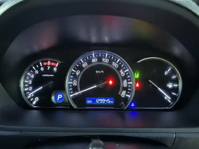 トヨタ エスクァイア Gi ブラックテーラード 道北・旭川 2016(平28)年 13万km ブラック (株)IDOMが運営する【じしゃロン旭川店】の自社ローン対象車両になります。こちらは現金ご利用時の価格です。自社ローンご希望の方は別途その旨お申付け下さい。/　/・純正ナビ(CD/DVD/BT/SD/フルセグ)/・バックカメラ/・ETC/・ドライブレコーダー/・レーダーブレーキ/・クルーズコントロール/・両側パワースライドドア/・両席シートヒーター/・電動格納ウィンカーミラー/・プッシュスタート/・スマートキー2個/・フォグランプ/・現車装着サマータイヤ 純正AW195/65R15