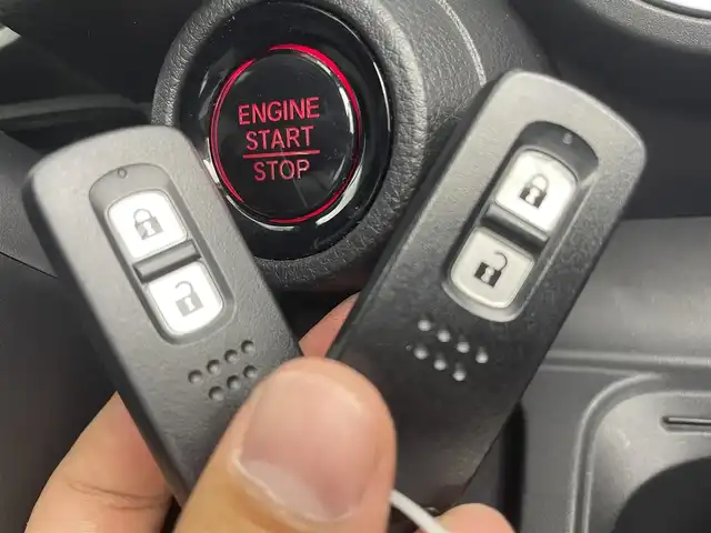 ホンダ Ｎ ＯＮＥ プレミアム ツアラー 群馬県 2020(令2)年 4.7万km ミッドナイトブルービームM 衝突軽減　純正７型ナビ　バックカメラ　クルーズコントロール　ハーフレザーシート　前席シートヒーター　純正１５インチアルミホイール　ＡＢＳ　横滑り防止装置　ＬＥＤオートヘッドライト　ＥＴＣ　禁煙車